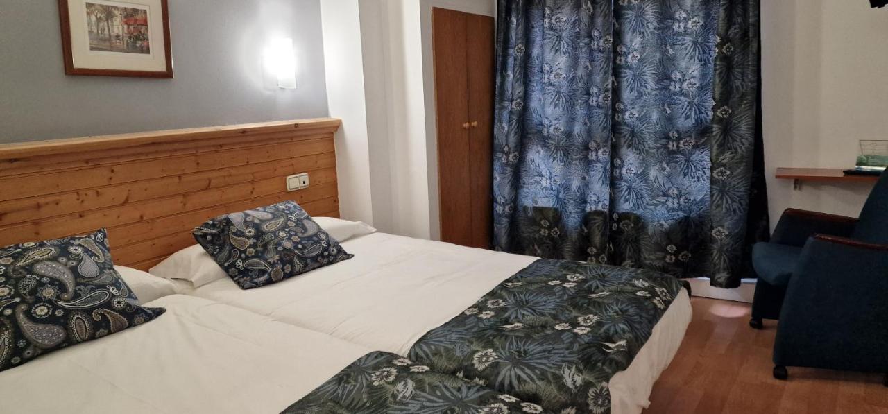 Hotel Merino Pas De La Casa Dış mekan fotoğraf
