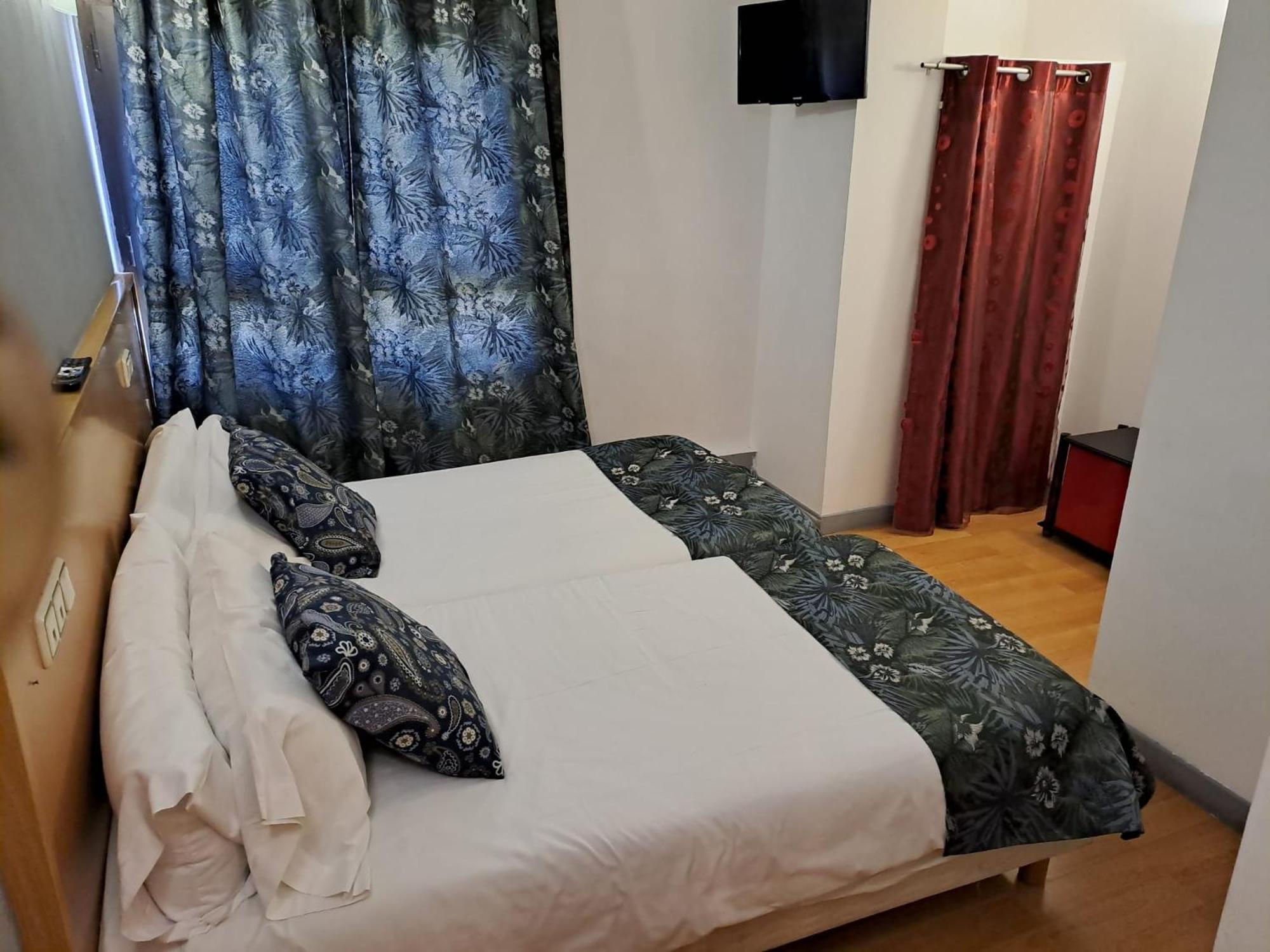 Hotel Merino Pas De La Casa Dış mekan fotoğraf